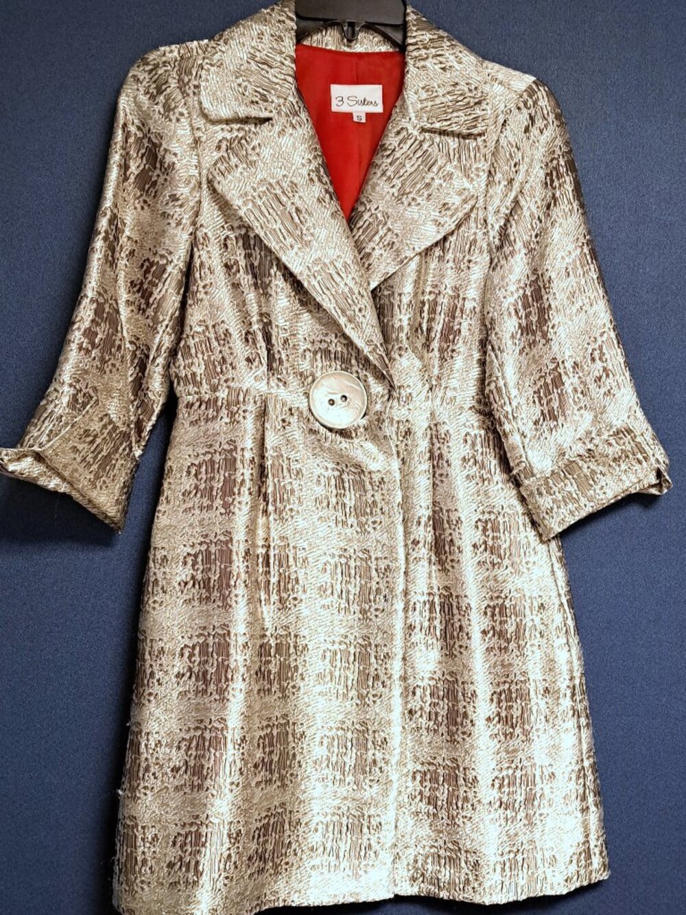 3 SISTERS SILVER PLAID LADIES WINTER COAT W RED LINING SIZE SMALL